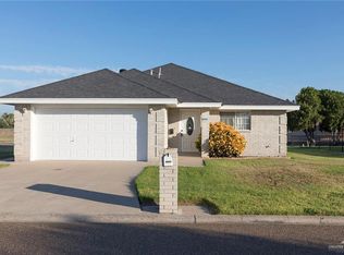 7422 Golf Dr, Mission, TX 78572