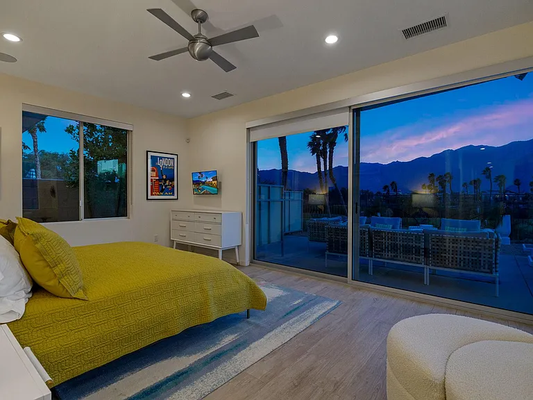 929 Bernardi Ln — Photo 12