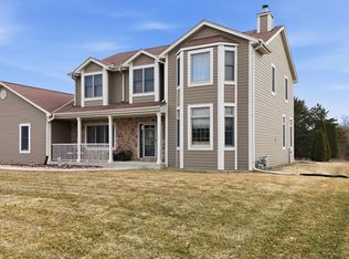 6817 Sandy LANE, Waterford, WI 53185