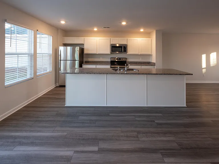 3024 Hallsdale Dr — Photo 6