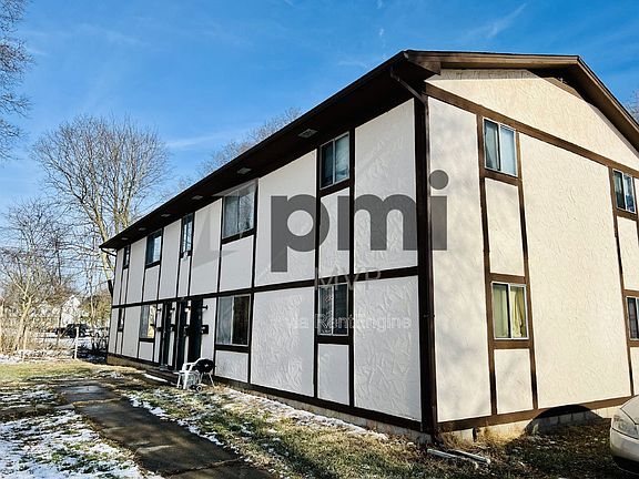 4th image of 834 Whitethorne Ave #A