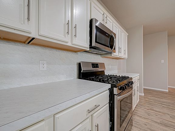 5th image of 20814 Azelea Field St