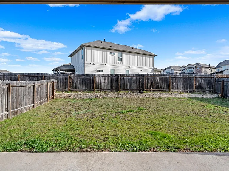 325 La Joya Pass — Photo 35