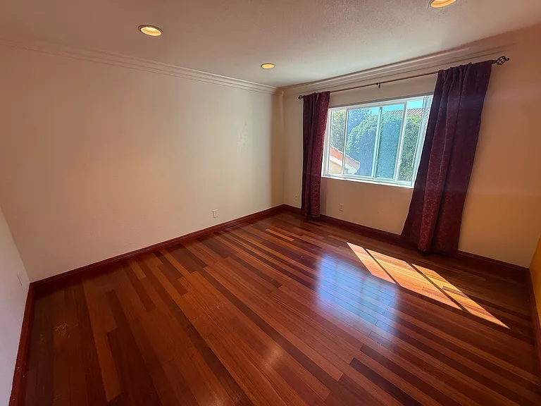 7565 Charmant Dr #614 — Photo 28