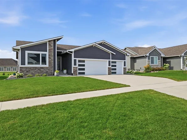 312 NE 62nd St, Ankeny, IA 50021