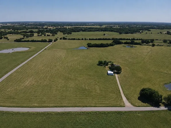 LOT 9th Cres #33500, Sumner, TX 75486
