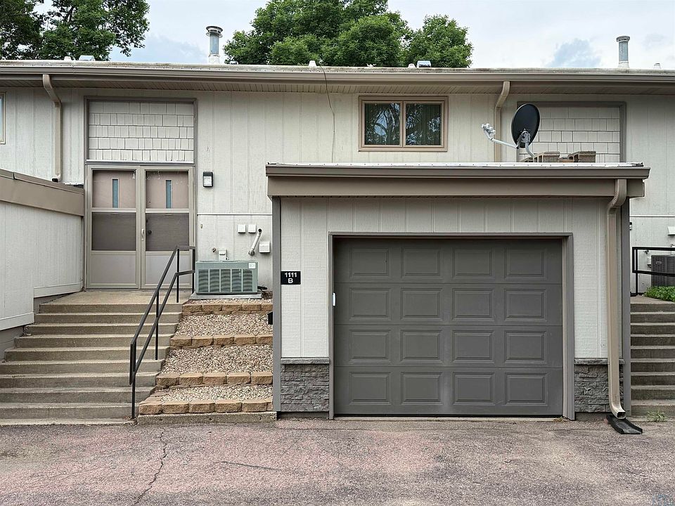 1st image of 1111 Council Oak Dr APT B