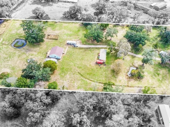 582 County Road 163, Bay City, TX 77414