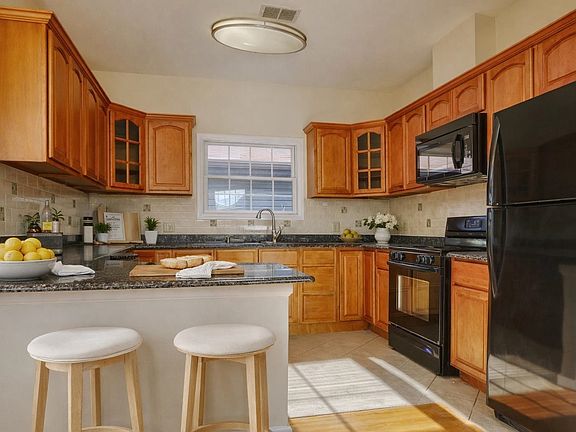 2nd image of 24 Emerson Ave APT 2