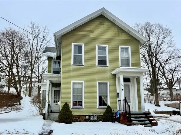 253 Fayette St, Palmyra, NY 14522