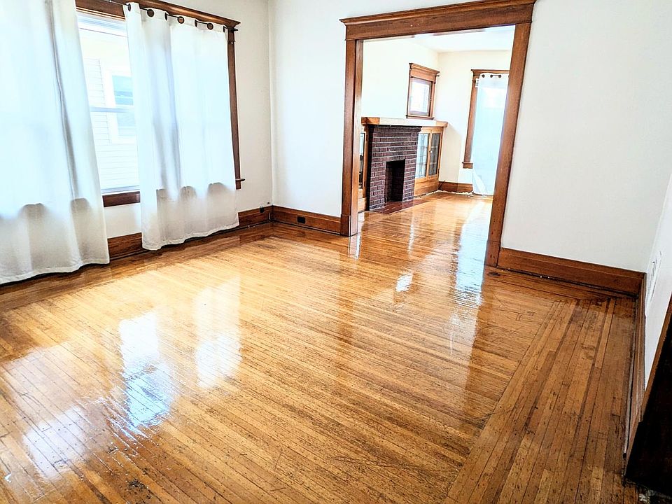 1st image of 614 Tacoma Ave