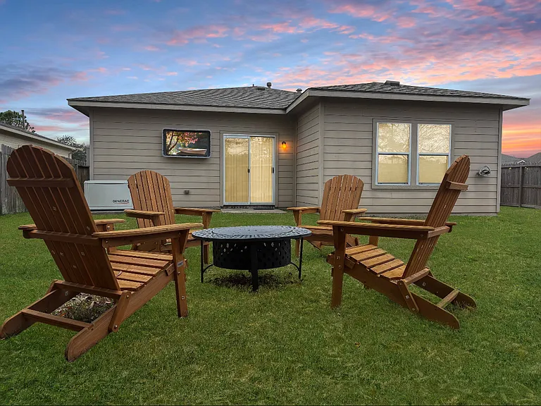 Silhouette Ridge Dr — Photo 20