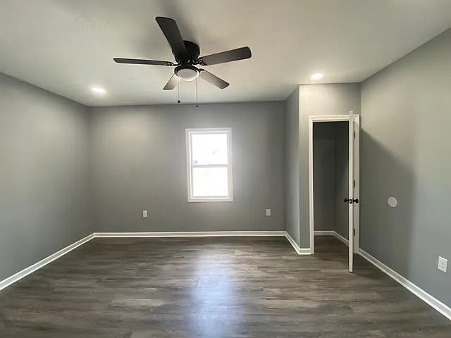 3440 Sackett Ave #1 — Photo 10