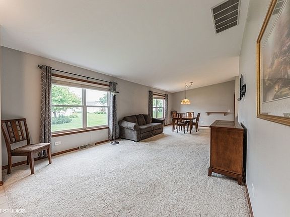 5th image of 2313 Horseshoe Ct