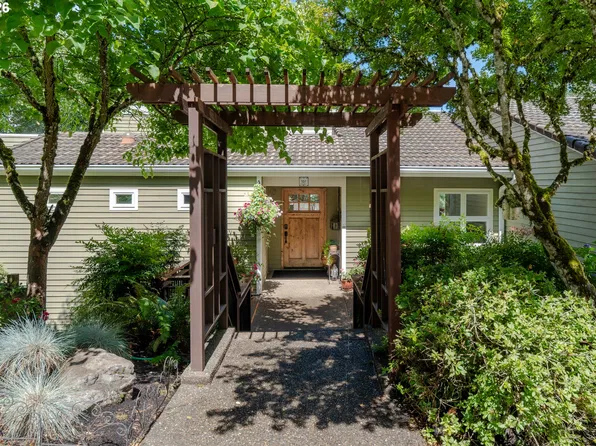 107 Garibaldi St, Lake Oswego, OR 97035