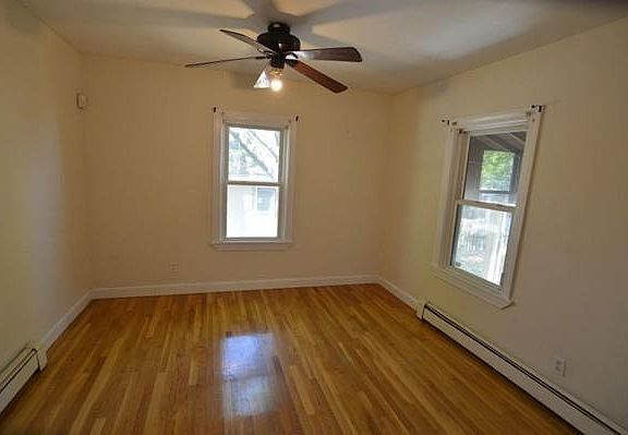 5th image of 250 Thacher St #0