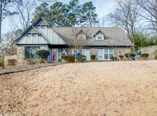 2304 Breckenridge Dr, Little Rock, AR 72227