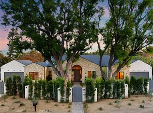19024 Sprague St, Tarzana, CA 91356