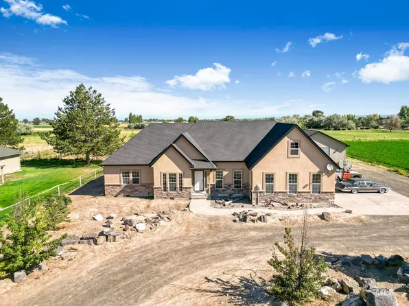 2240 E 3775 N, Filer, ID 83328