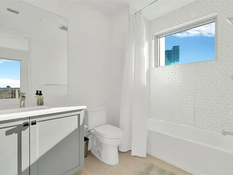 2910 W Barcelona St #1004 — Photo 25