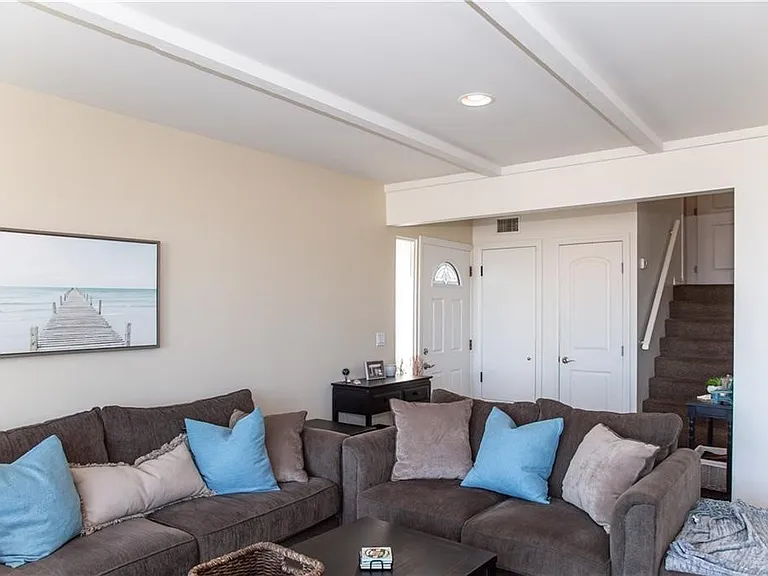 35A Surfside Ave — Photo 12