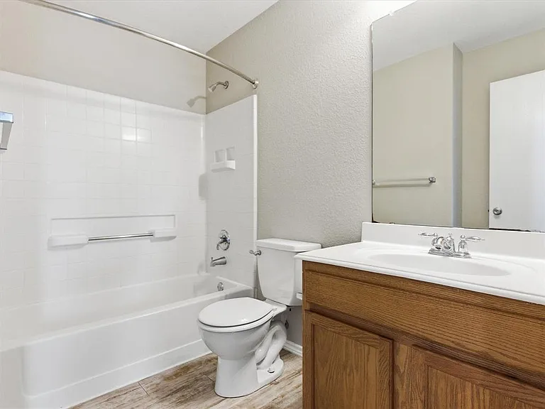 1316 Hunter Ln — Photo 29