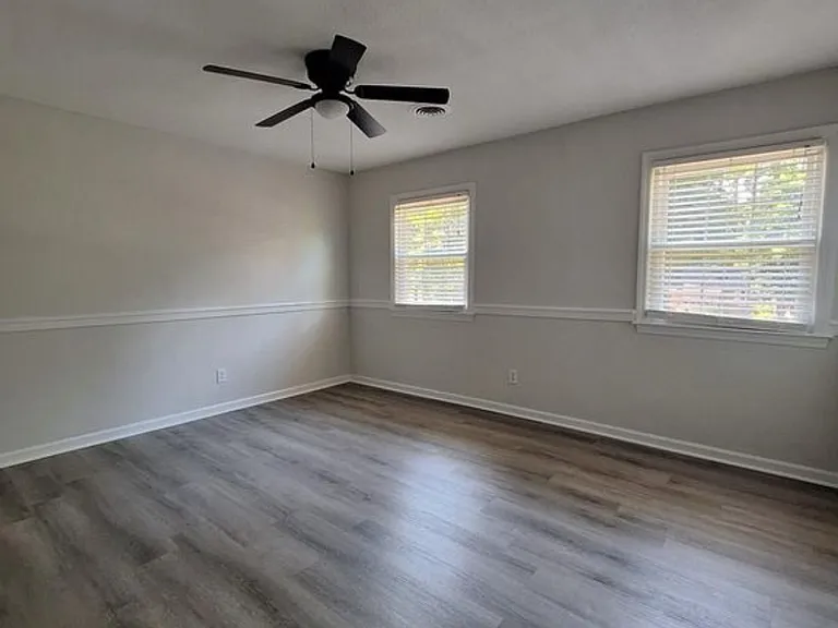 201 Westhaven Rd — Photo 28