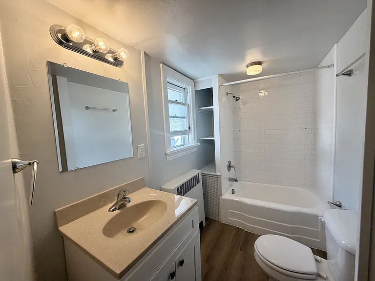 39 W King St #3 — Photo 9
