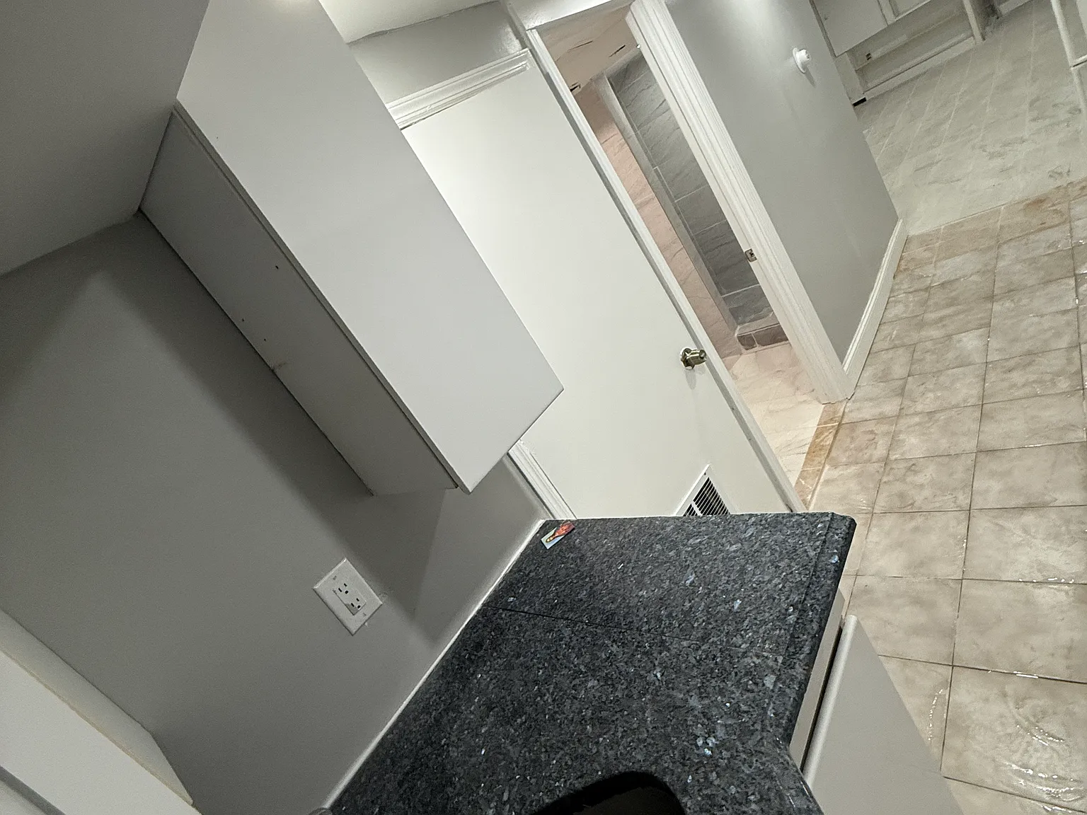1 bed, $1,099 — Photo 3