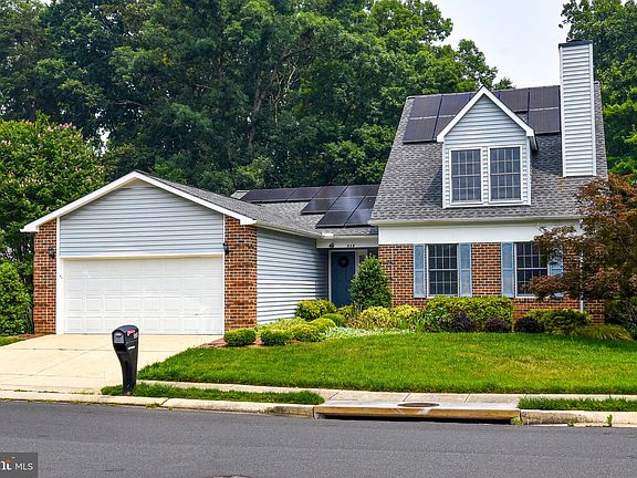 2nd image of 828 Coxswain Way
