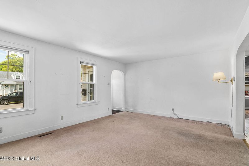 4th image of 2052 Careleon Road