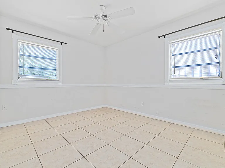 3005 W Kathleen St — Photo 11