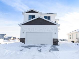 7406 17th St S, Fargo, ND 58104