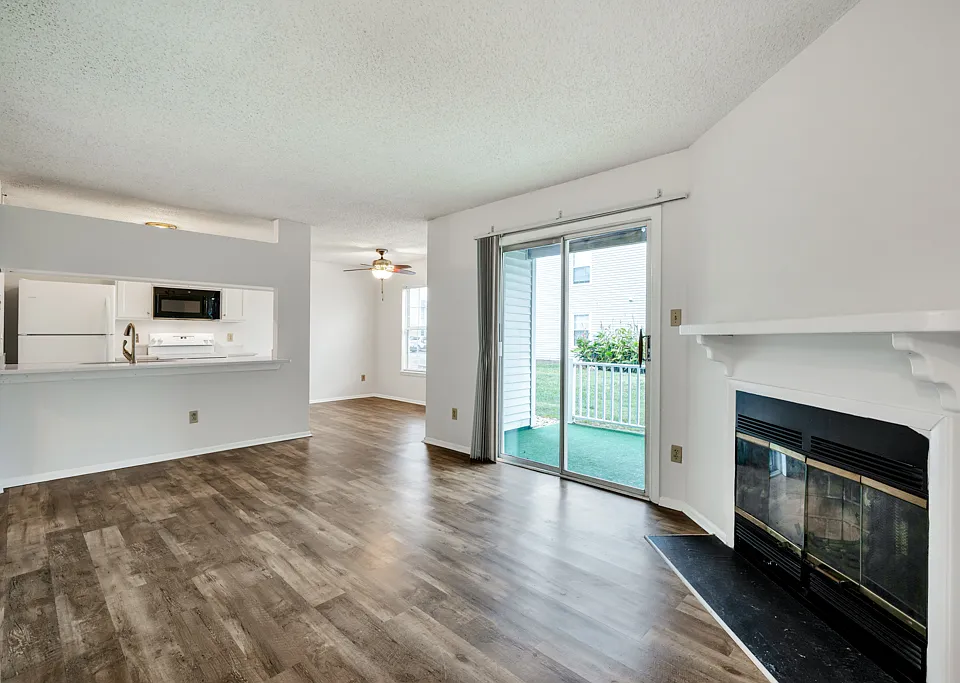 513 Pier Ct