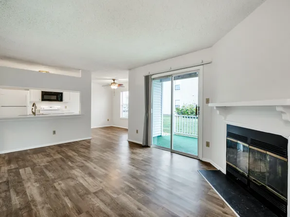 513 Pier Ct, Virginia Beach, VA