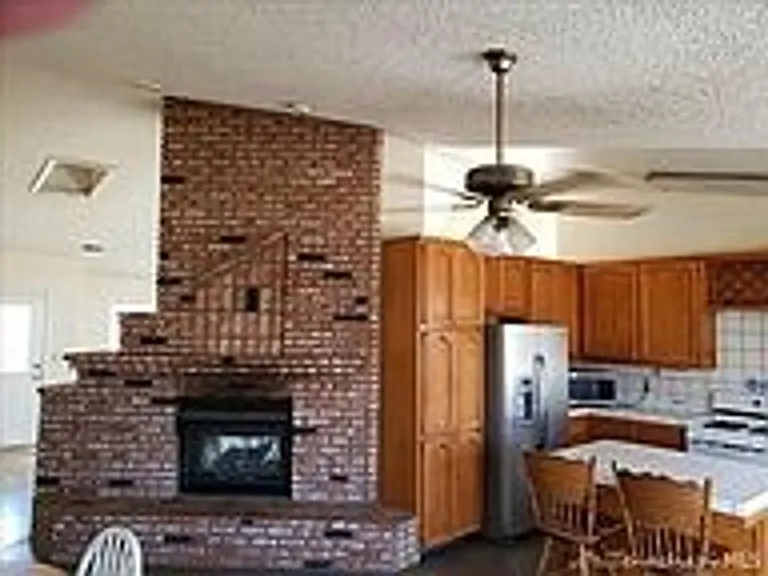 20351 Tamarac Dr — Photo 8