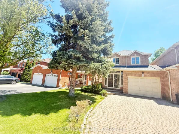 2300 Springfield Cres, Oakville, ON L6J 7P8