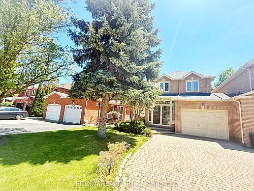 2300 Springfield Cres Photo 1