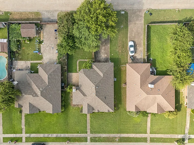 1602 Develon Dr — Photo 19