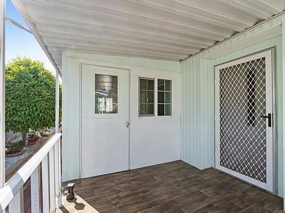 4th image of 155 Las Flores Dr Space 16