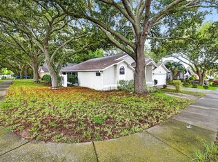 890 Kriswell Ct, Palm Harbor, FL 34683