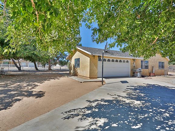4th image of 7518 Langdon Ave