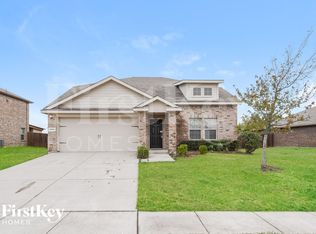 1409 N Houston St, Royse City, TX 75189
