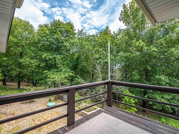 3rd image of 139 Castano Dr