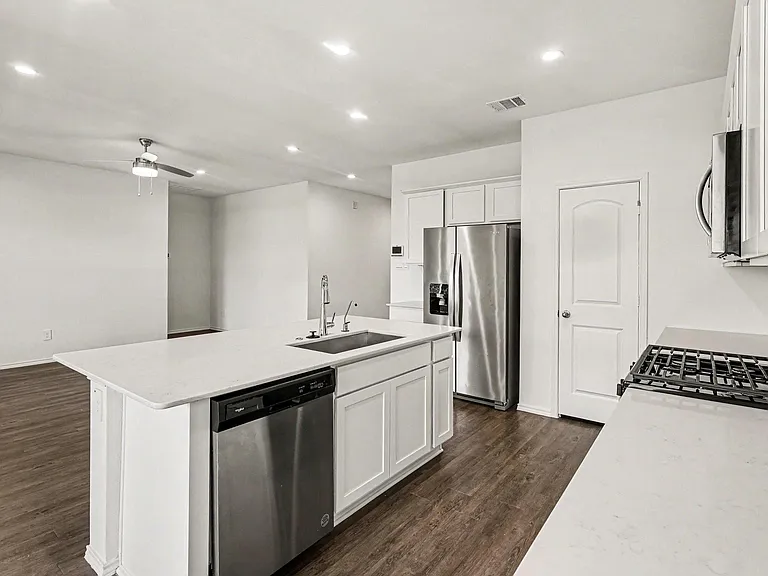 609 San Jacinto Trl — Photo 5