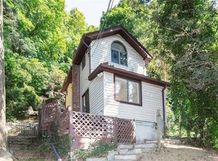 9 Cedar St, Valhalla, NY 10595