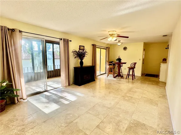 2400 Forest Dr APT 227, Inverness, FL 34453