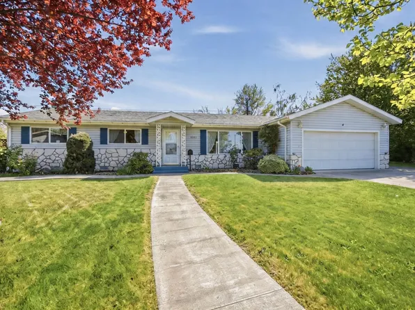 4303 W Okanogan Ave, Kennewick, WA 99336