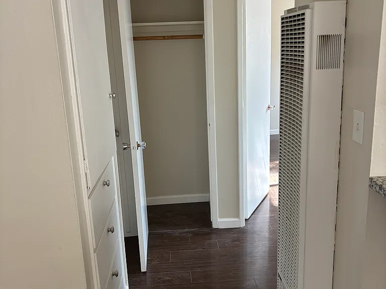 208 Johnson St #17 — Photo 4