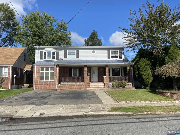 89 Lincoln Ave, Elmwood Park, NJ 07407